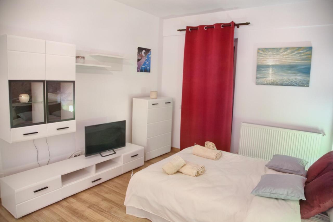 Luxury Downtown Apartment Cluj-Napoca Exterior photo